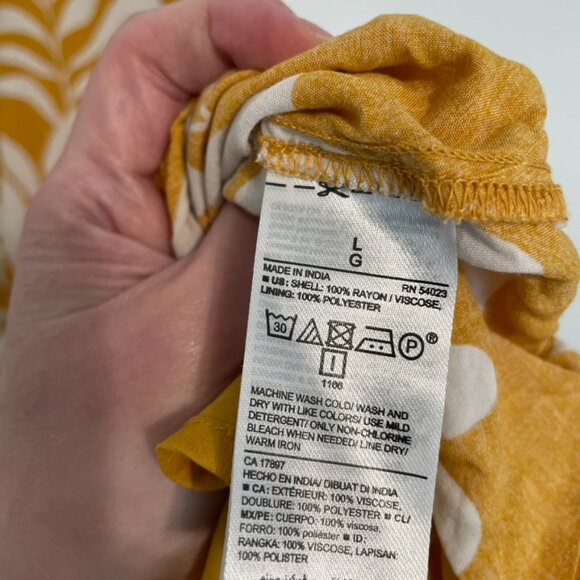 OLD NAVY Waist Defined V-Neck Dress Mustard Yellow White Floral Cap Sleeve Knee - Picture 10 of 14